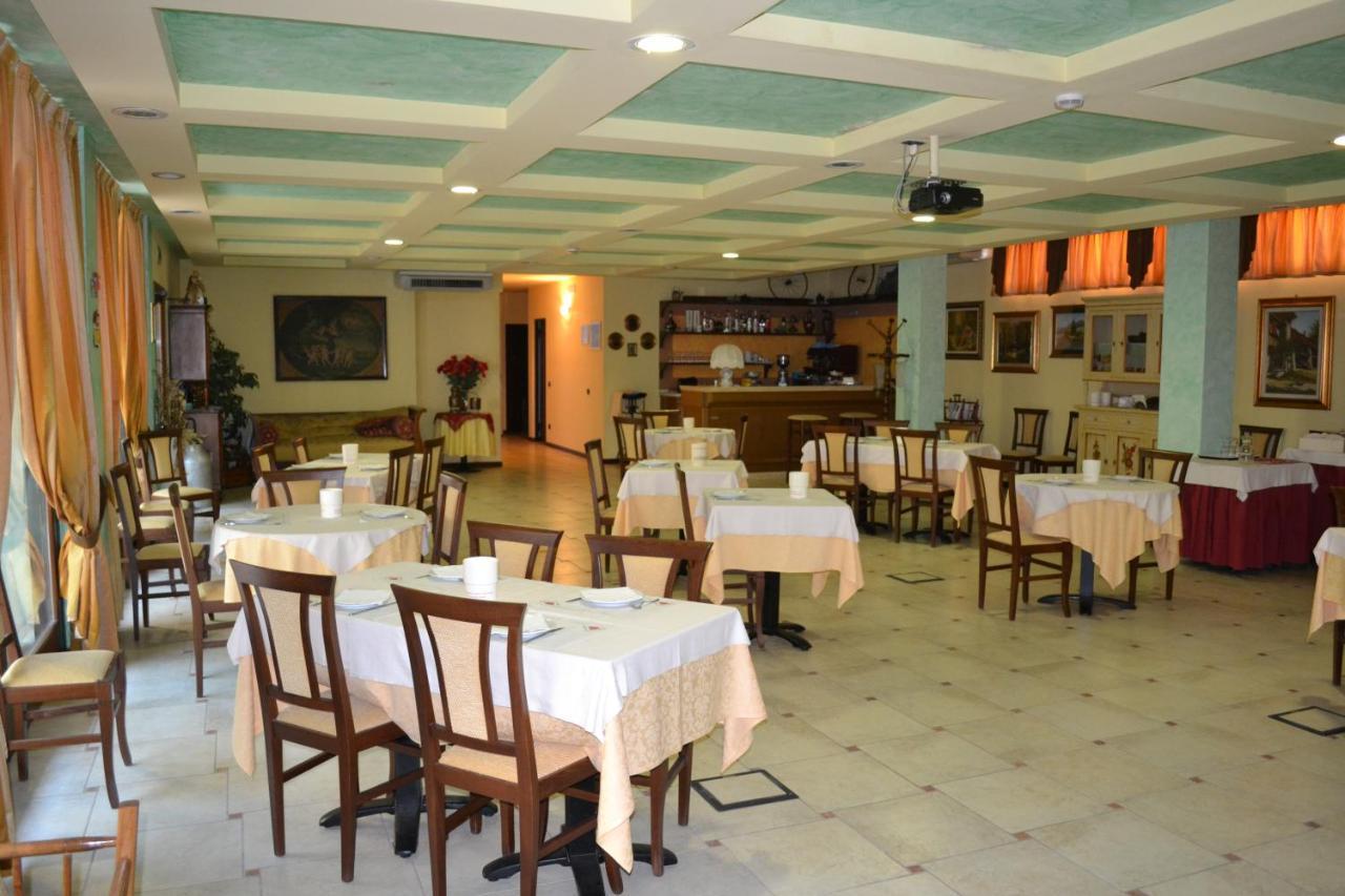 Albergo La Piana Ghedi Exteriér fotografie